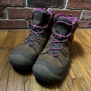 KEEN Women’s Circadia waterproof boots